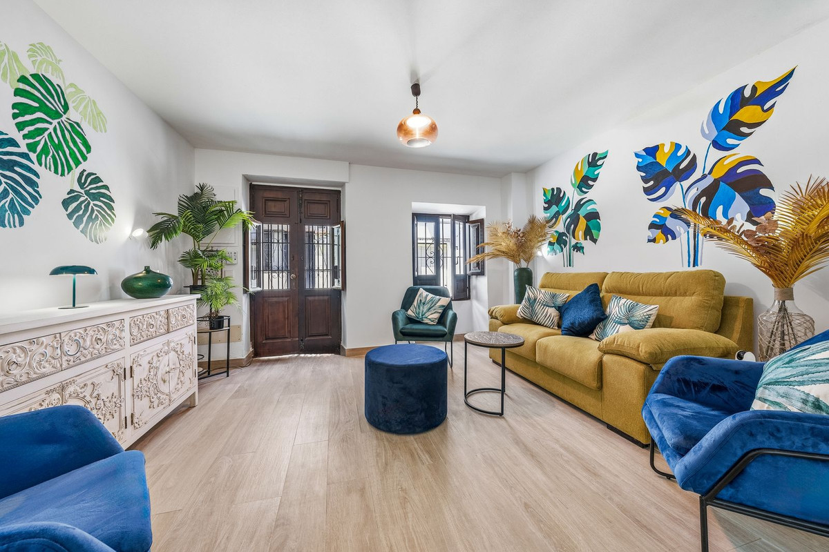 4 Bed Townhouse for sale in Estepona Costa Del Sol, Málaga, Spain