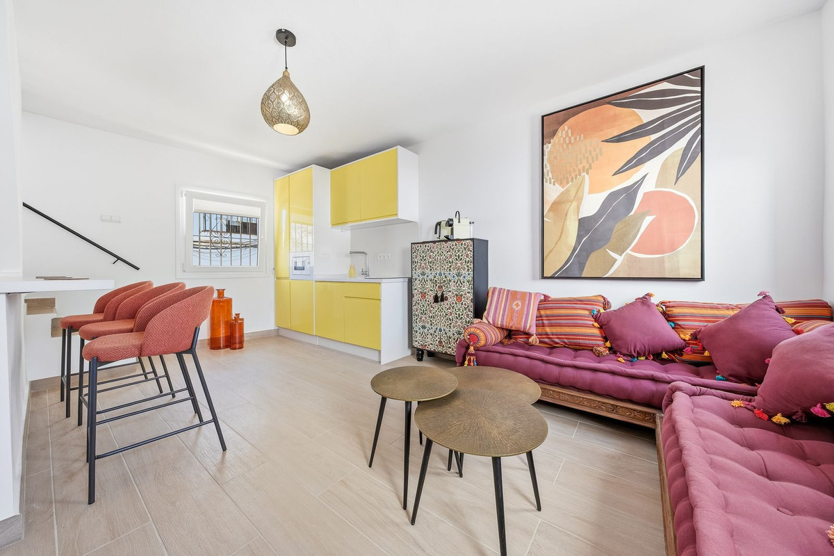 4 Bed Townhouse for sale in Estepona Costa Del Sol, Málaga, Spain