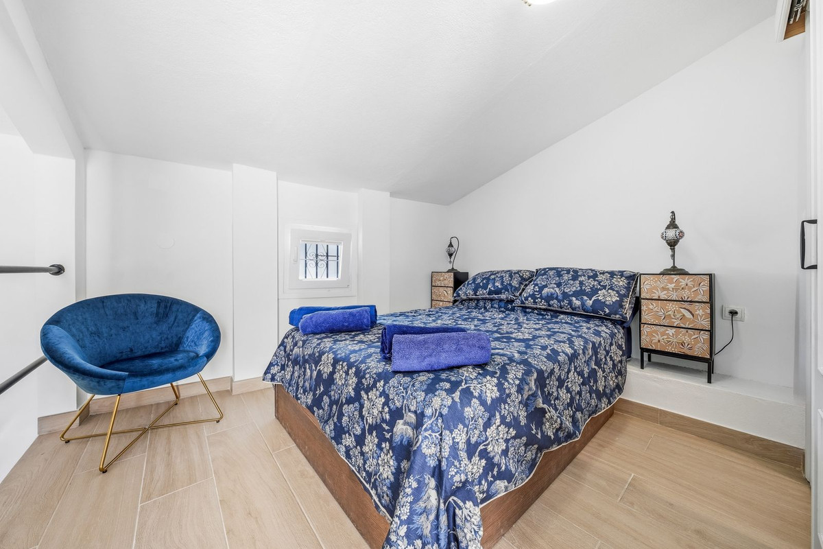 4 Bed Townhouse for sale in Estepona Costa Del Sol, Málaga, Spain