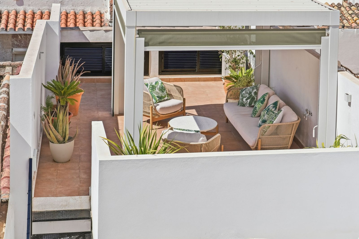 4 Bed Townhouse for sale in Estepona Costa Del Sol, Málaga, Spain
