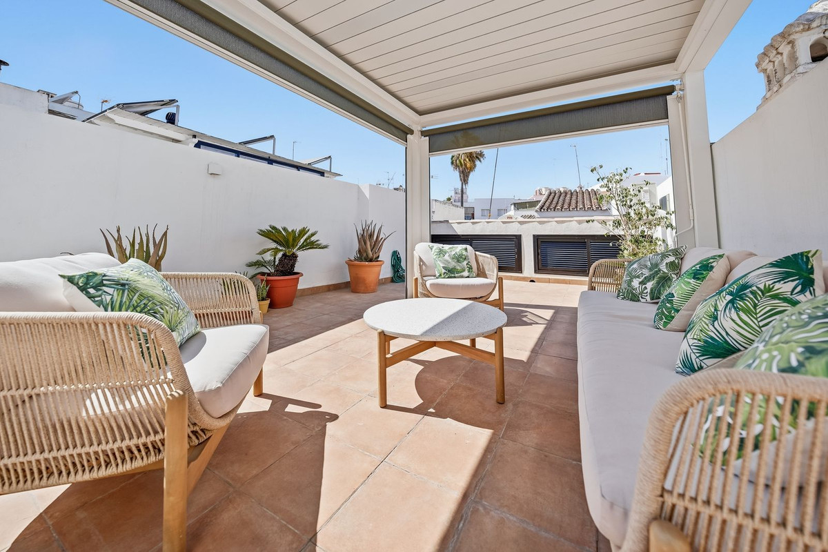 4 Bed Townhouse for sale in Estepona Costa Del Sol, Málaga, Spain