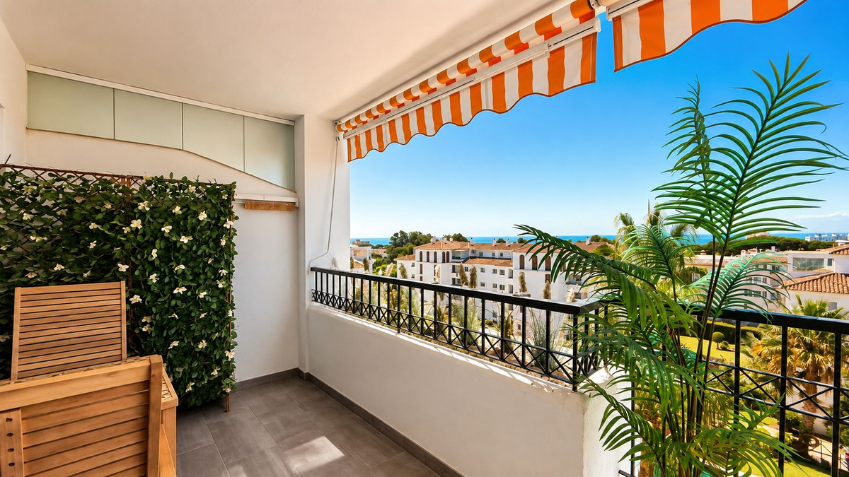 Se vende Apartamento Planta Media de 2 dormitorios en Costa Del Sol, Málaga, España
