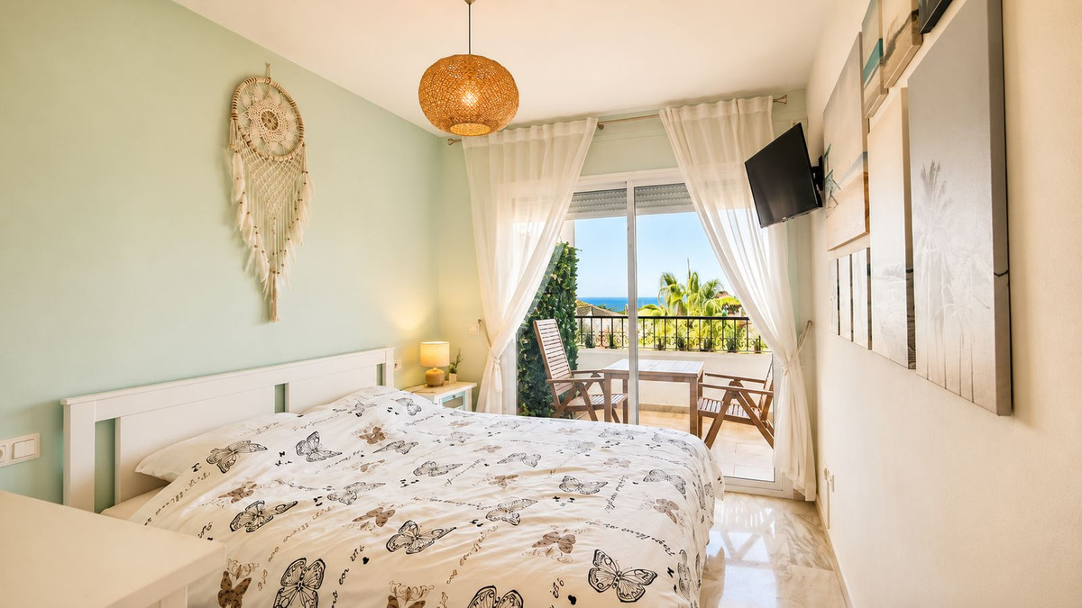 Se vende Apartamento Planta Media de 2 dormitorios en Costa Del Sol, Málaga, España