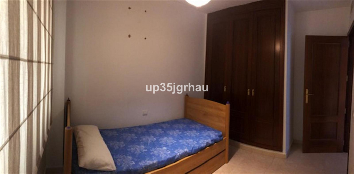 Se vende Apartamento Planta Media de 2 dormitorios en Costa Del Sol, Málaga, España