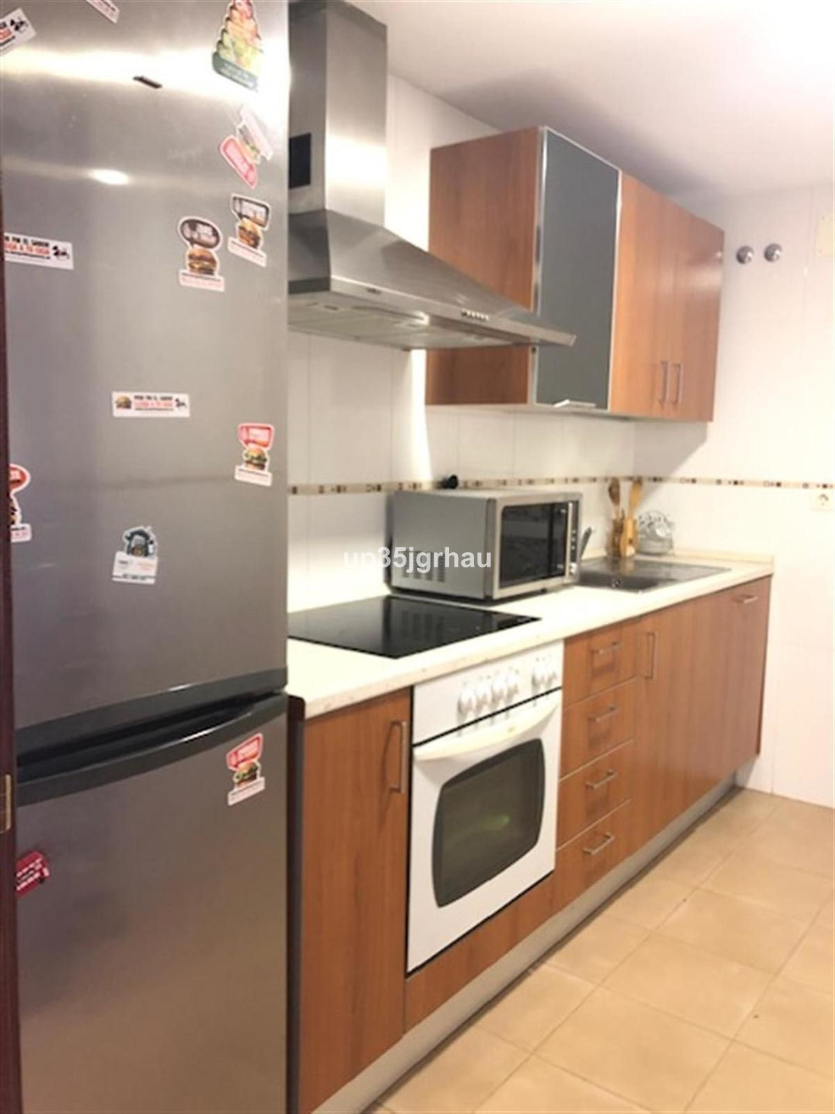 Se vende Apartamento Planta Media de 2 dormitorios en Costa Del Sol, Málaga, España