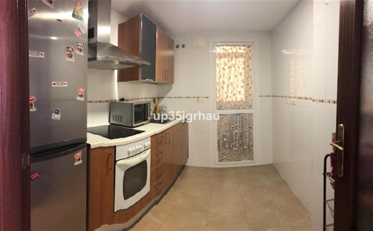 Se vende Apartamento Planta Media de 2 dormitorios en Costa Del Sol, Málaga, España