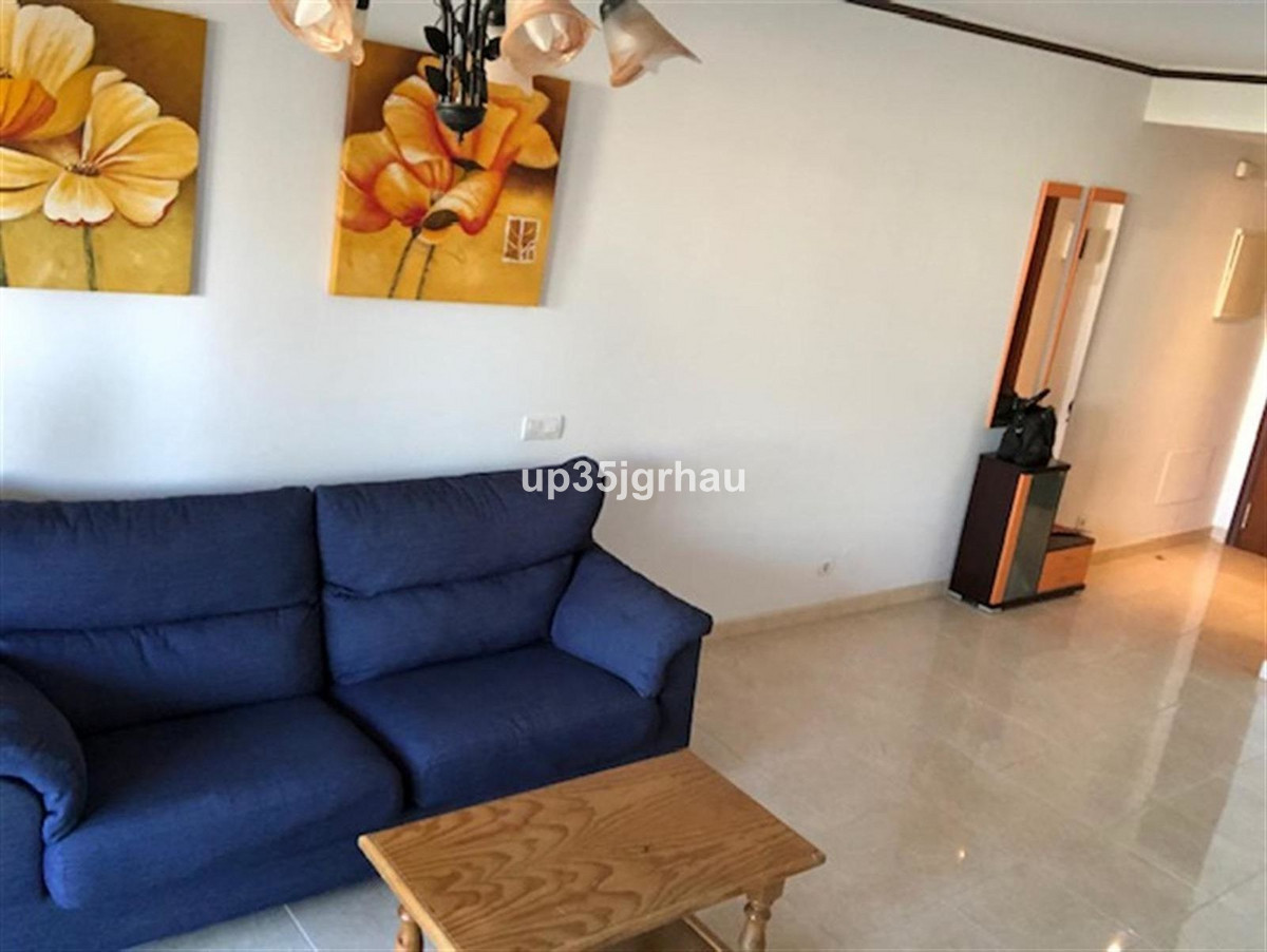 Se vende Apartamento Planta Media de 2 dormitorios en Costa Del Sol, Málaga, España