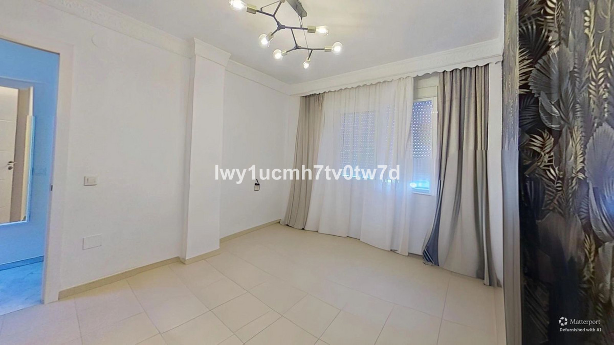 Se vende Apartamento Planta Media de 3 dormitorios en Costa Del Sol, Málaga, España