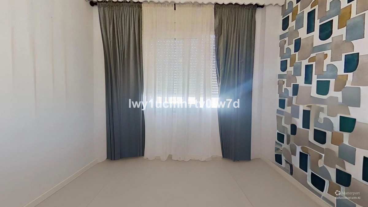 Se vende Apartamento Planta Media de 3 dormitorios en Costa Del Sol, Málaga, España
