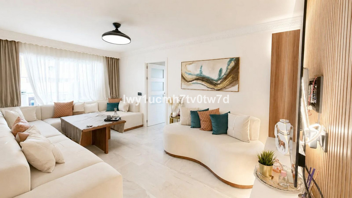 Se vende Apartamento Planta Media de 3 dormitorios en Costa Del Sol, Málaga, España