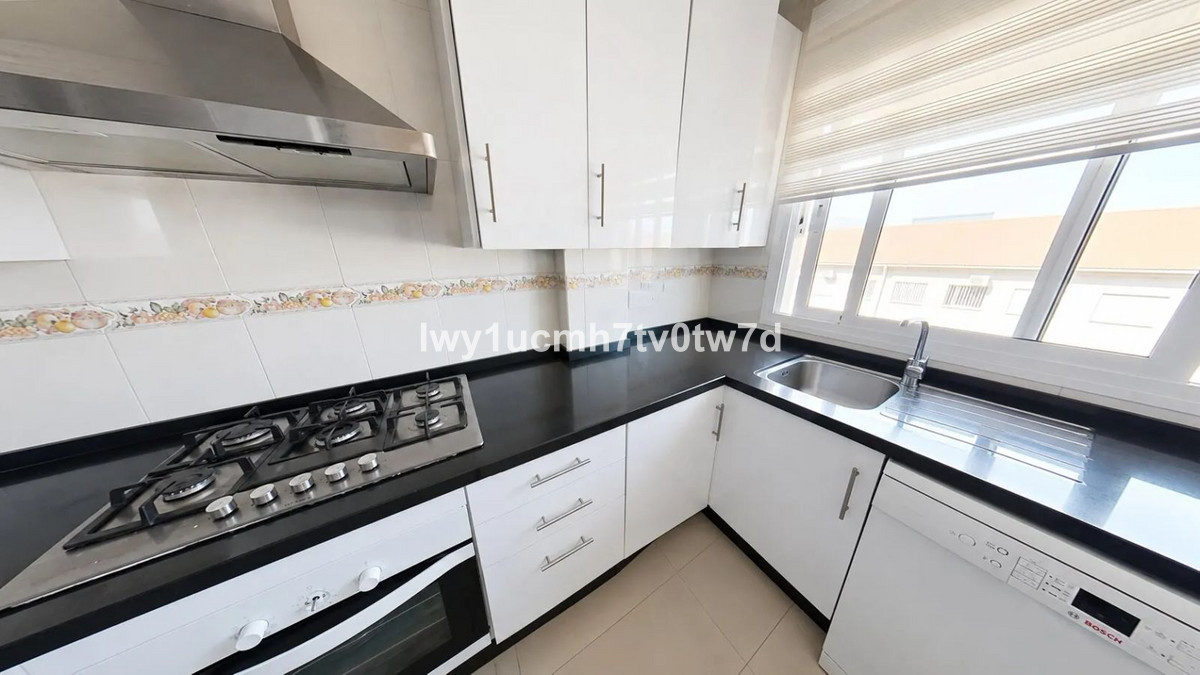 Se vende Apartamento Planta Media de 3 dormitorios en Costa Del Sol, Málaga, España