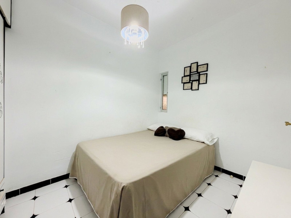 Se vende Apartamento Planta Media de 3 dormitorios en Costa Del Sol, Málaga, España