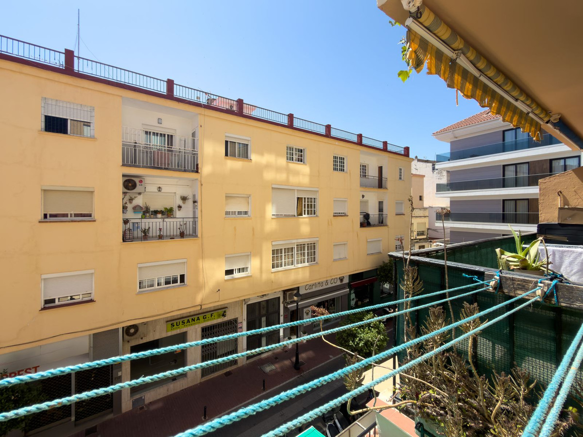 Se vende Apartamento Planta Media de 3 dormitorios en Costa Del Sol, Málaga, España