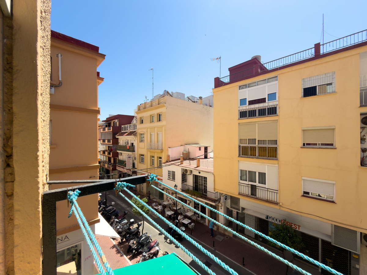 Se vende Apartamento Planta Media de 3 dormitorios en Costa Del Sol, Málaga, España