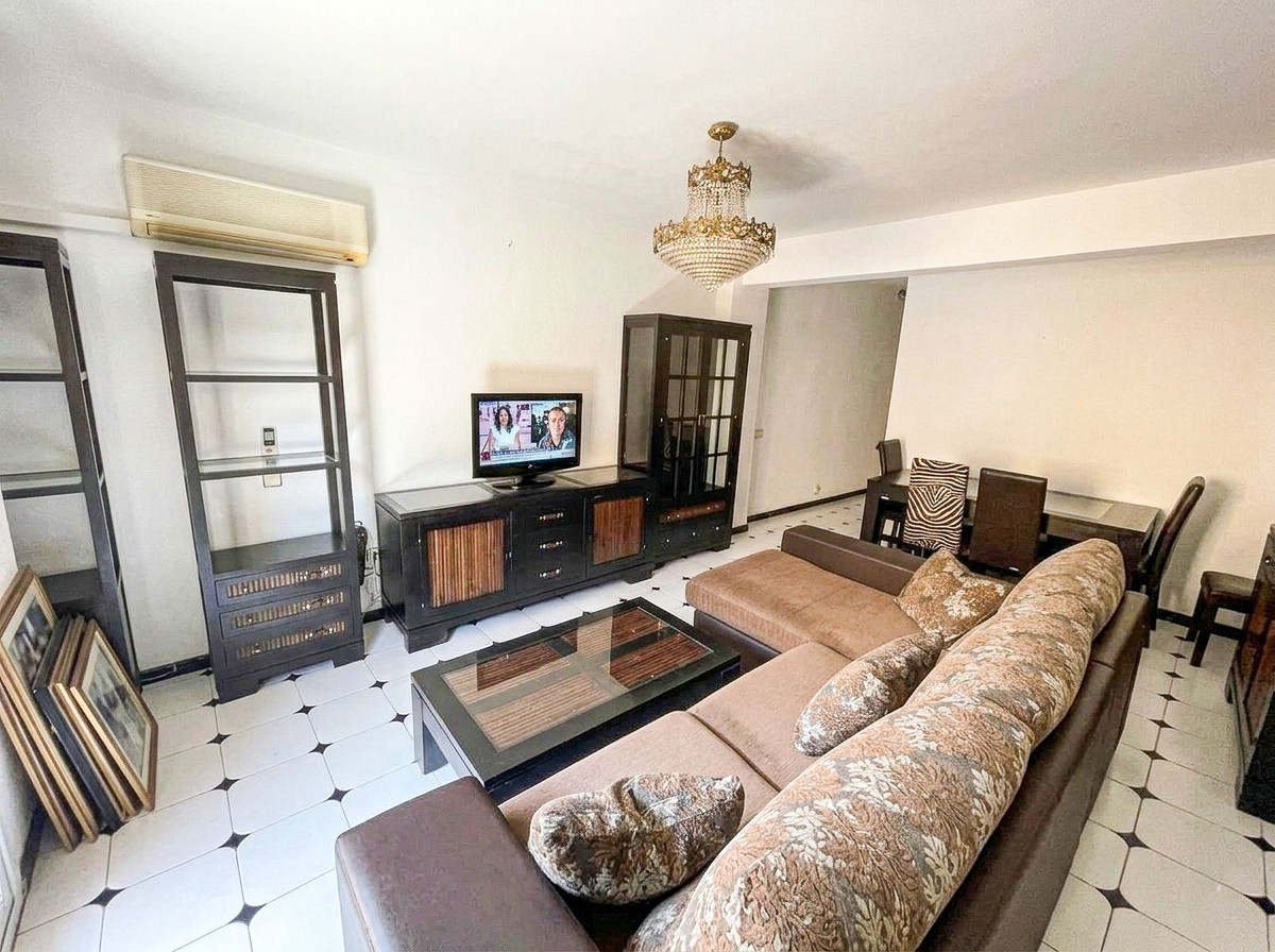 Se vende Apartamento Planta Media de 3 dormitorios en Costa Del Sol, Málaga, España