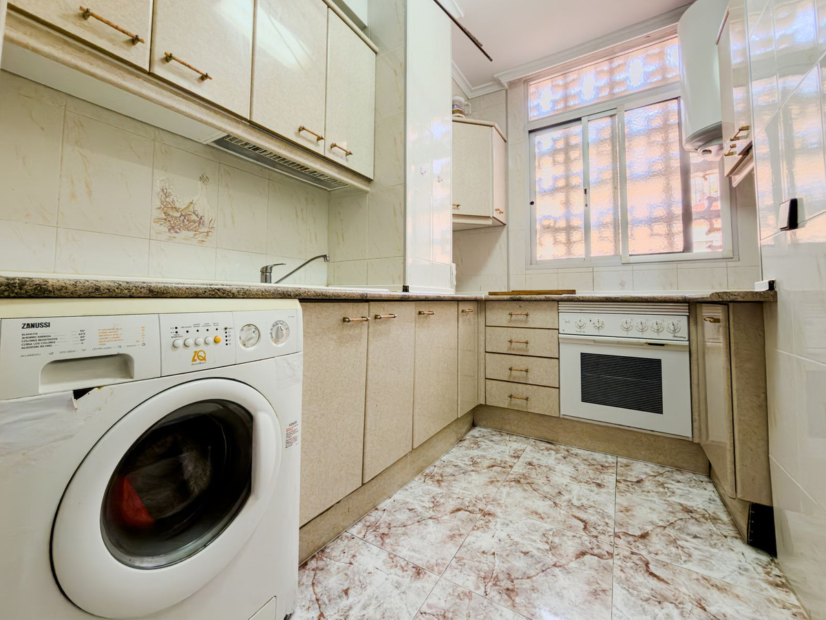 Se vende Apartamento Planta Media de 3 dormitorios en Costa Del Sol, Málaga, España