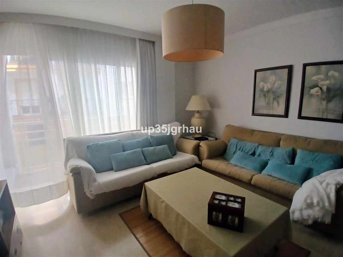 Se vende Apartamento Planta Media de 2 dormitorios en Costa Del Sol, Málaga, España