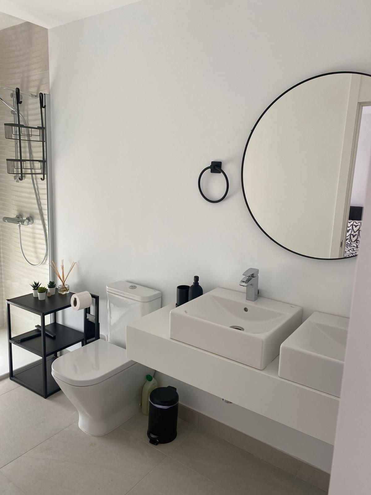 Se vende Apartamento en Planta Última de 2 dormitorios en Costa Del Sol, Málaga, España