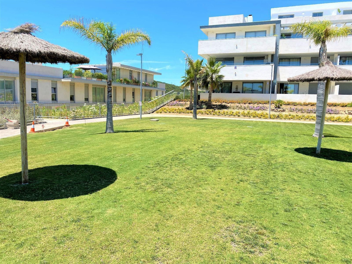 Se vende Apartamento en Planta Última de 2 dormitorios en Costa Del Sol, Málaga, España