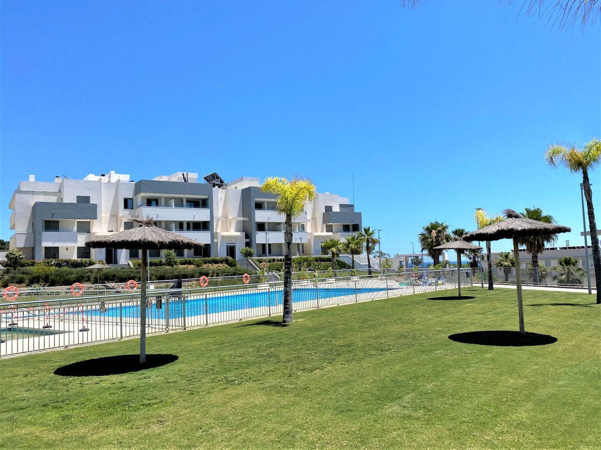 Se vende Apartamento en Planta Última de 2 dormitorios en Costa Del Sol, Málaga, España