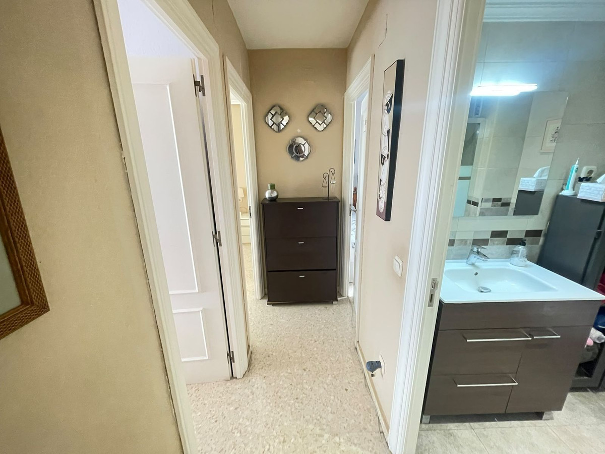 Se vende Apartamento en Planta Última de 3 dormitorios en Costa Del Sol, Málaga, España