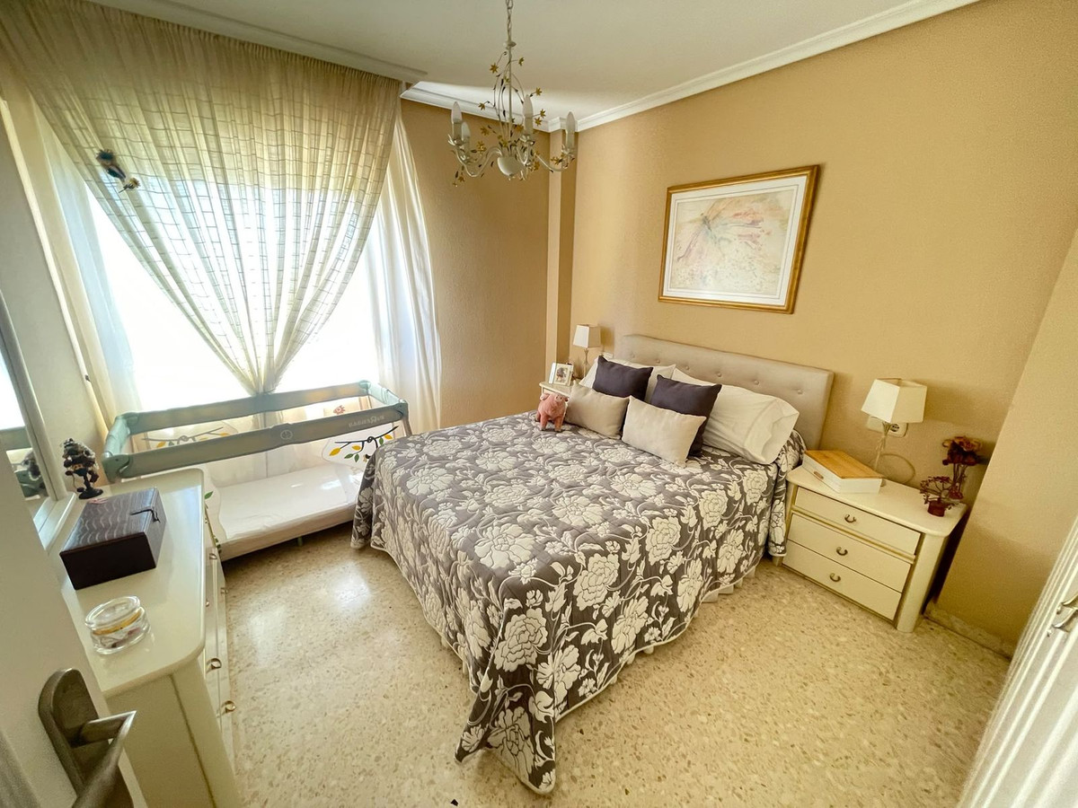 Se vende Apartamento en Planta Última de 3 dormitorios en Costa Del Sol, Málaga, España