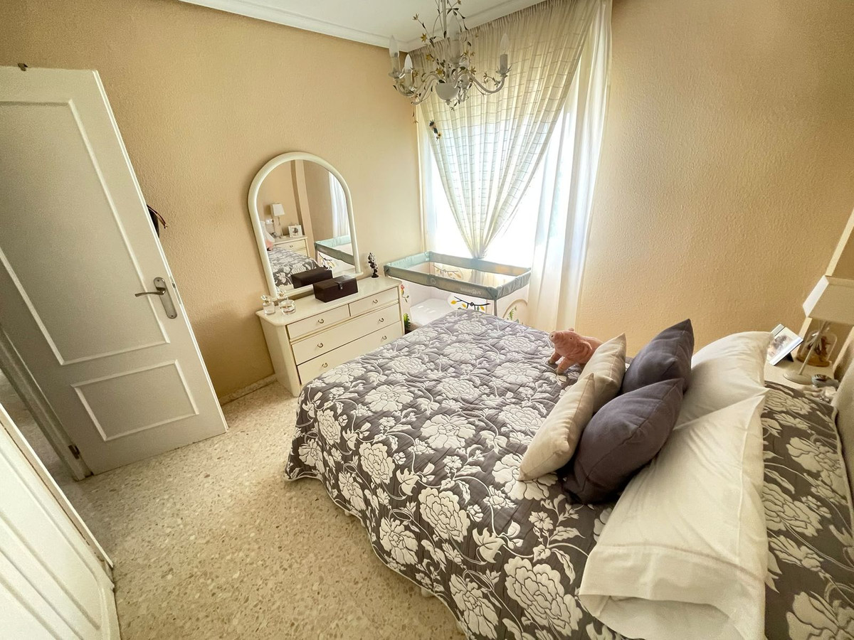 Se vende Apartamento en Planta Última de 3 dormitorios en Costa Del Sol, Málaga, España