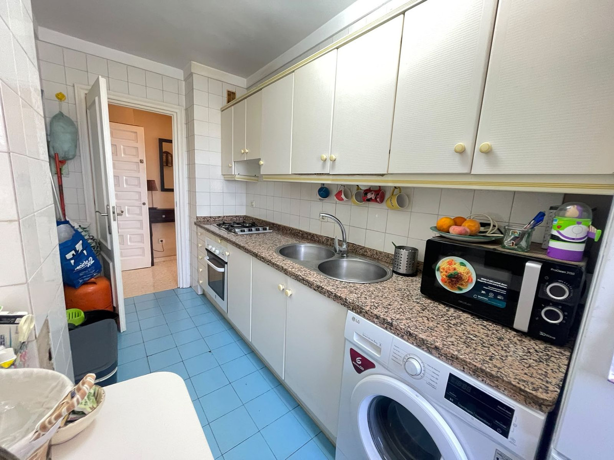 Se vende Apartamento en Planta Última de 3 dormitorios en Costa Del Sol, Málaga, España