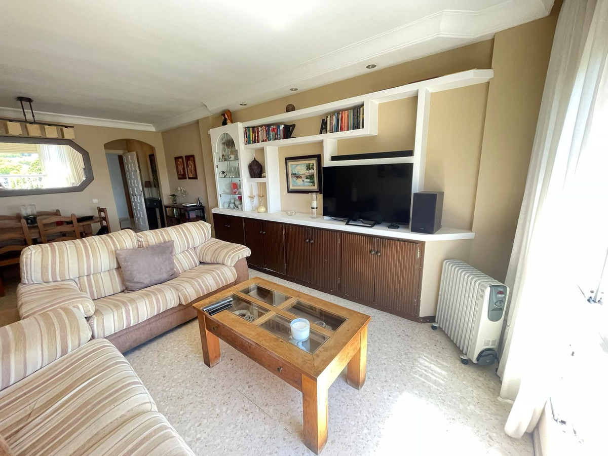 Se vende Apartamento en Planta Última de 3 dormitorios en Costa Del Sol, Málaga, España