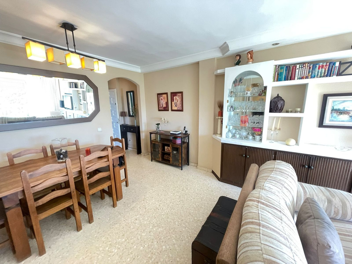 Se vende Apartamento en Planta Última de 3 dormitorios en Costa Del Sol, Málaga, España