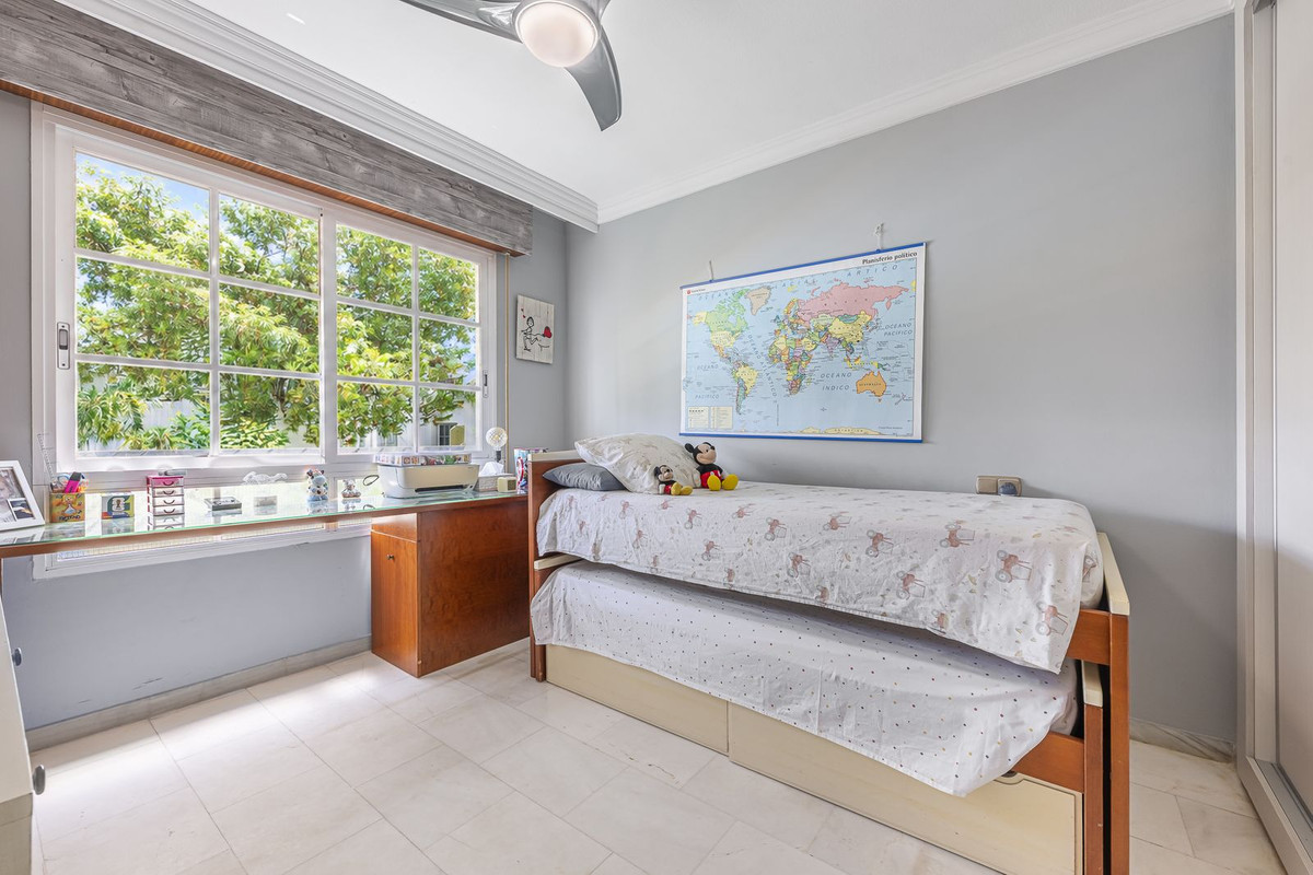 Se vende Pareada de 3 dormitorios en Costa Del Sol, Málaga, España