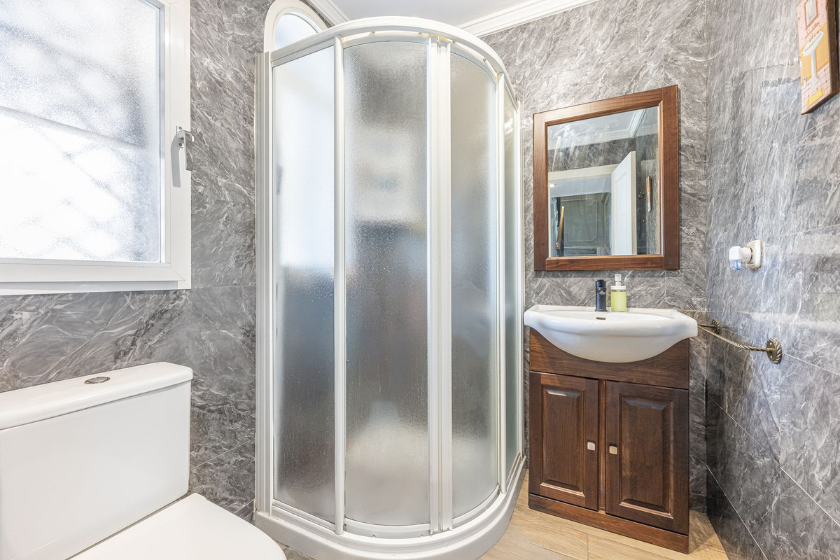 Se vende Pareada de 3 dormitorios en Costa Del Sol, Málaga, España