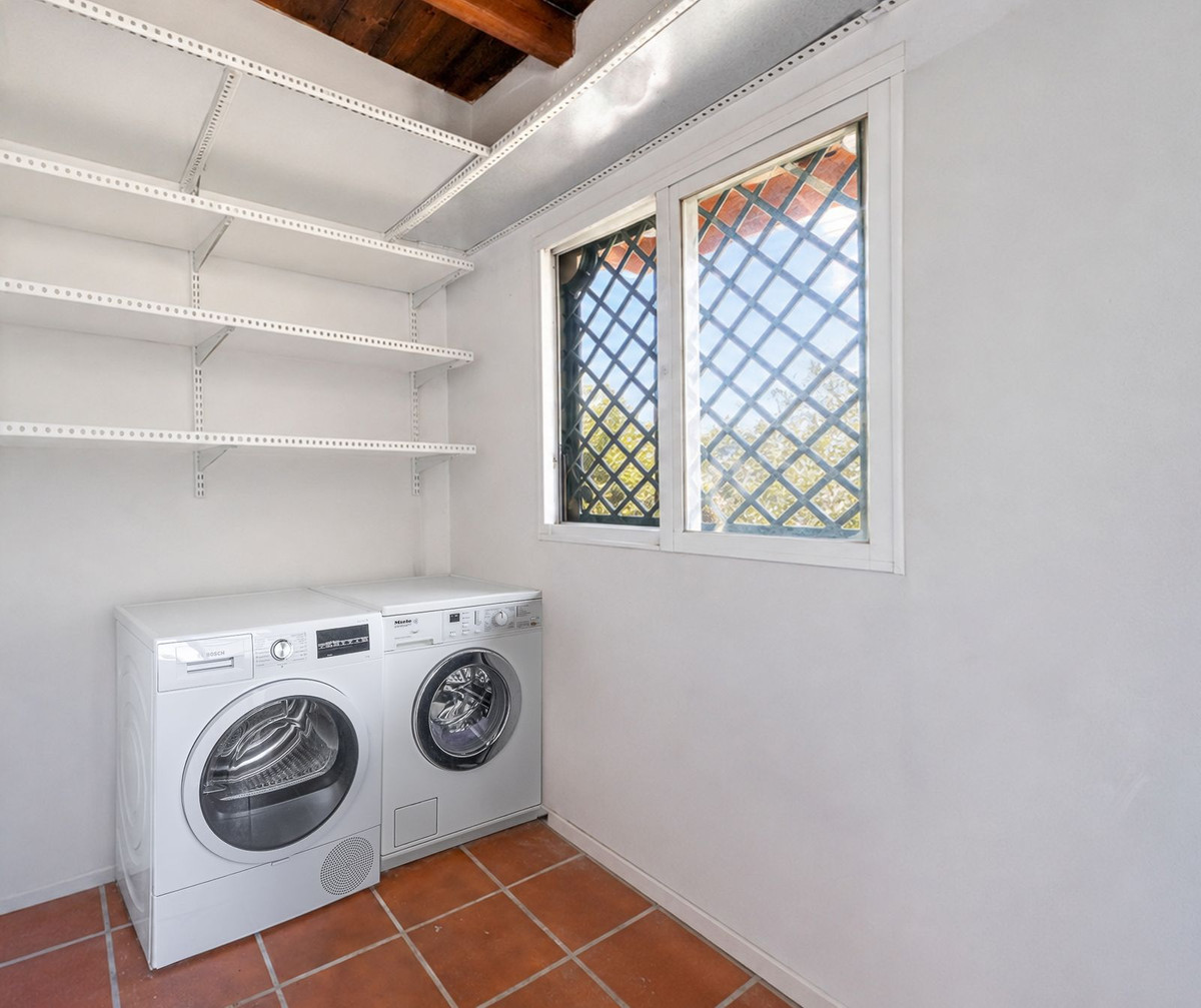 Se vende Pareada de 3 dormitorios en Costa Del Sol, Málaga, España