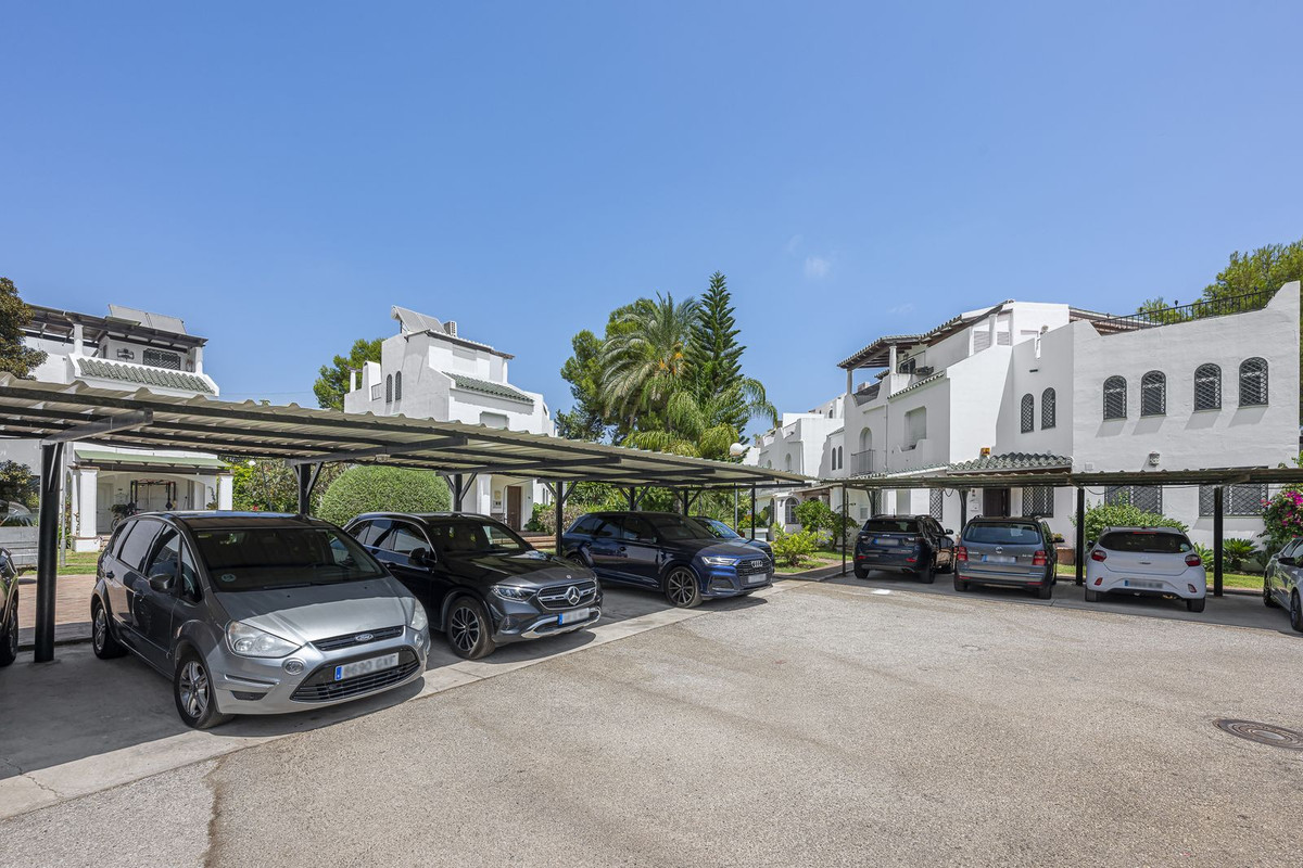 Se vende Pareada de 3 dormitorios en Costa Del Sol, Málaga, España