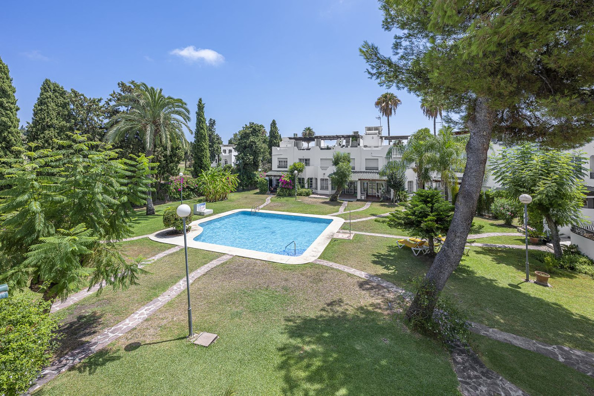 Se vende Pareada de 3 dormitorios en Costa Del Sol, Málaga, España