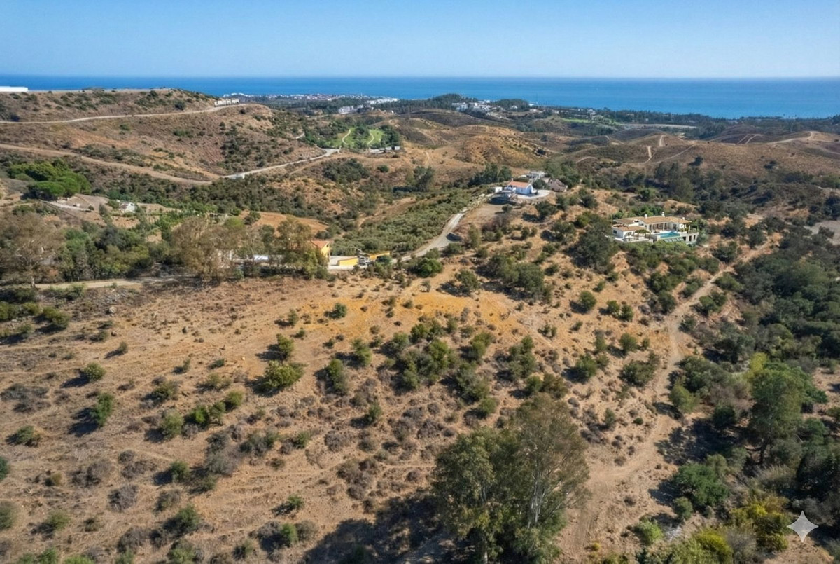 Plots for sale in Cerros Del Aguila Costa Del Sol, Málaga, Spain