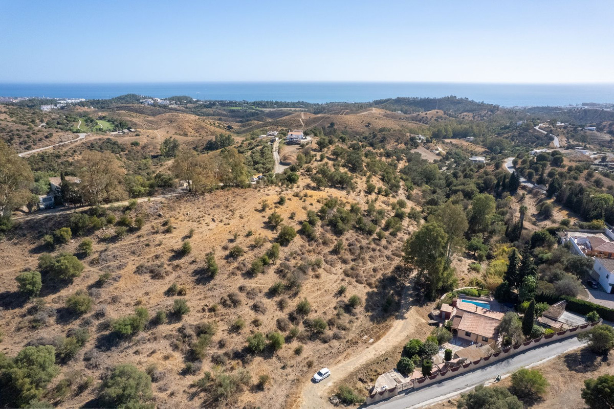 Plots for sale in Cerros Del Aguila Costa Del Sol, Málaga, Spain