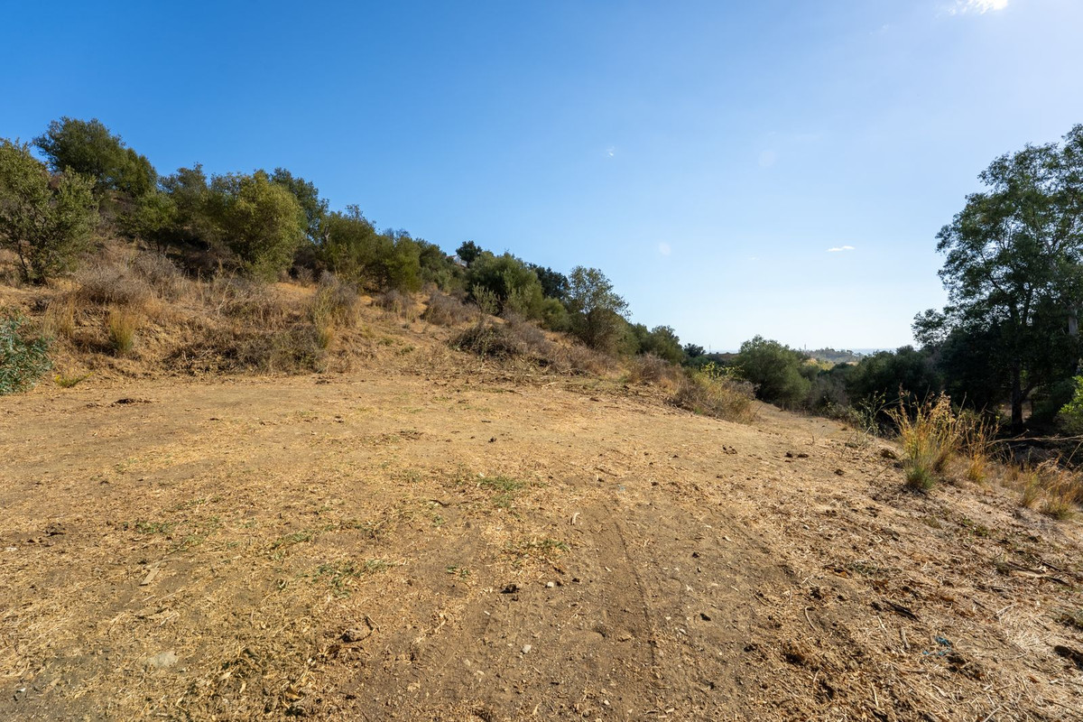 Plots for sale in Cerros Del Aguila Costa Del Sol, Málaga, Spain