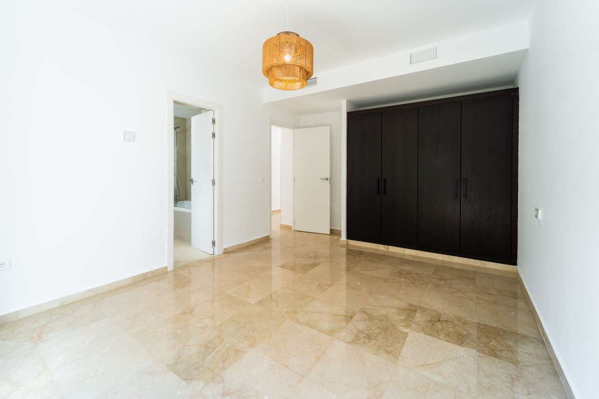 5 Bed Townhouse for sale in El Rosario Costa Del Sol, Málaga, Spain