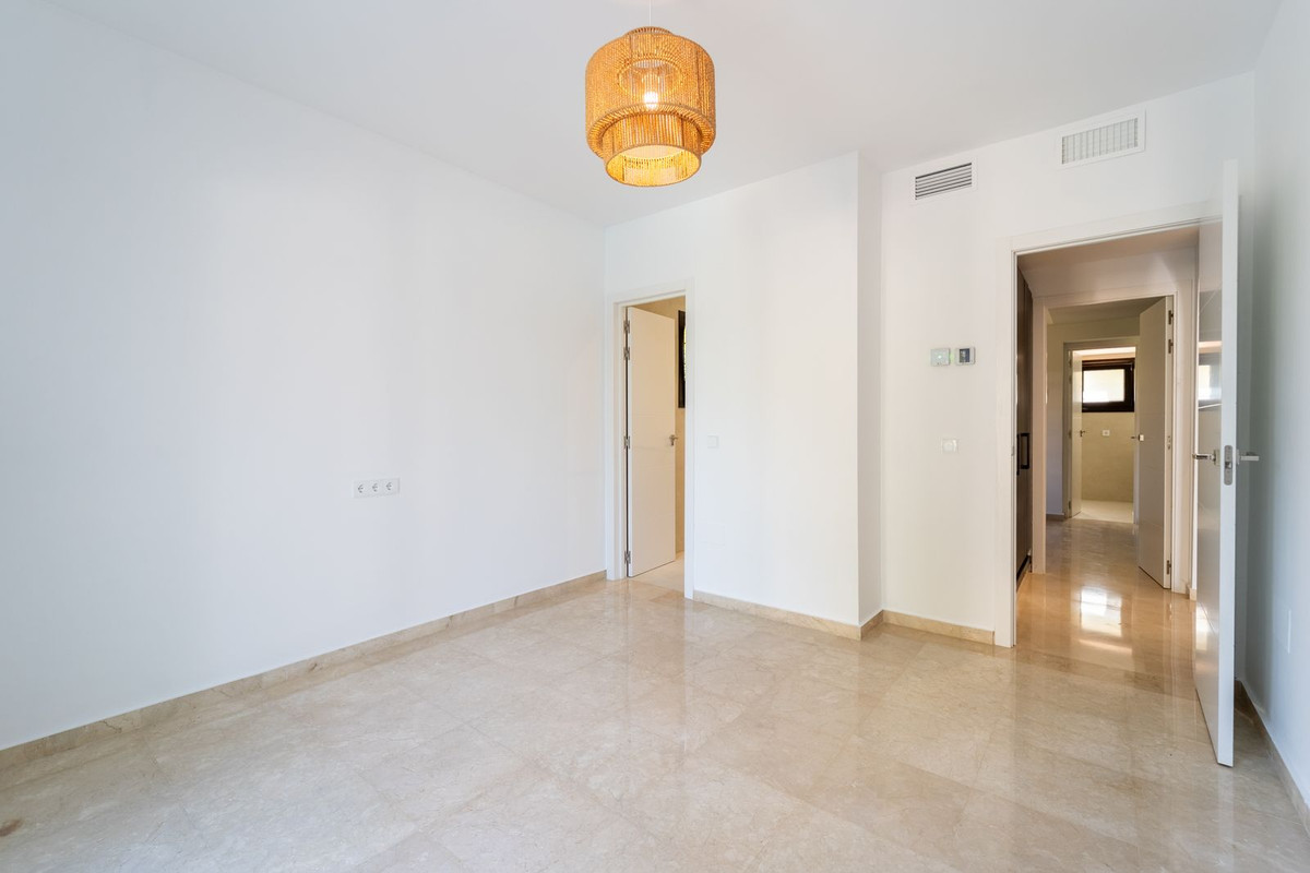 5 Bed Townhouse for sale in El Rosario Costa Del Sol, Málaga, Spain
