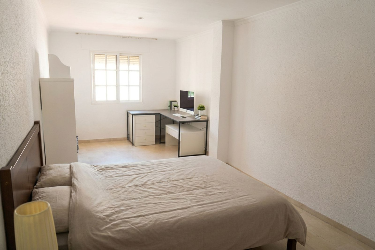 5 Bed Townhouse for sale in Marbella Costa Del Sol, Málaga, Spain