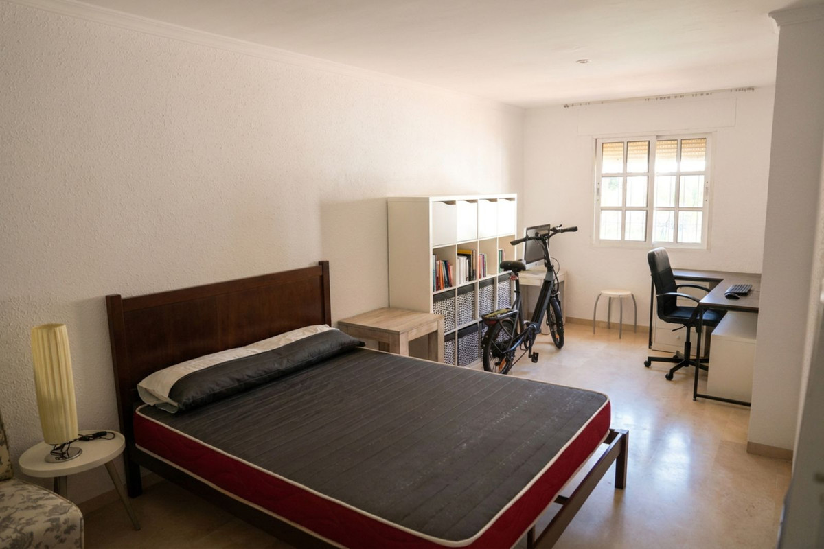 5 Bed Townhouse for sale in Marbella Costa Del Sol, Málaga, Spain