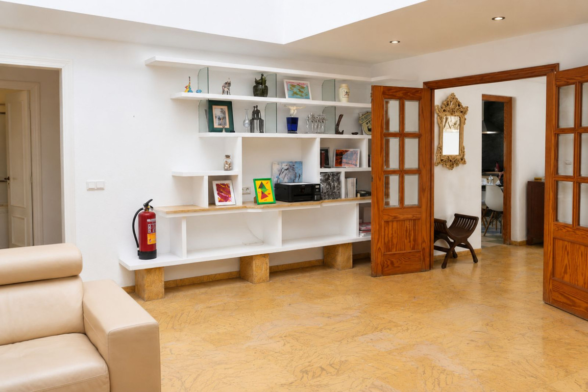 5 Bed Townhouse for sale in Marbella Costa Del Sol, Málaga, Spain