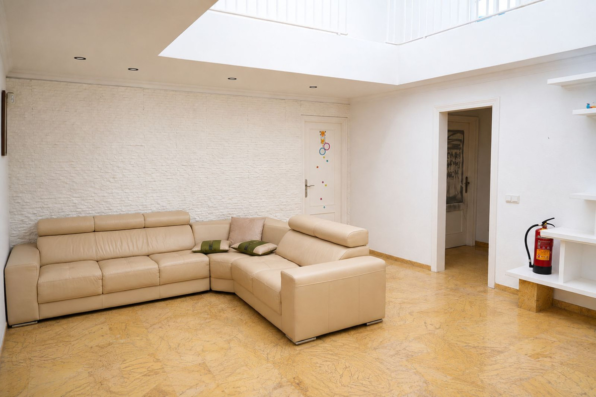 5 Bed Townhouse for sale in Marbella Costa Del Sol, Málaga, Spain