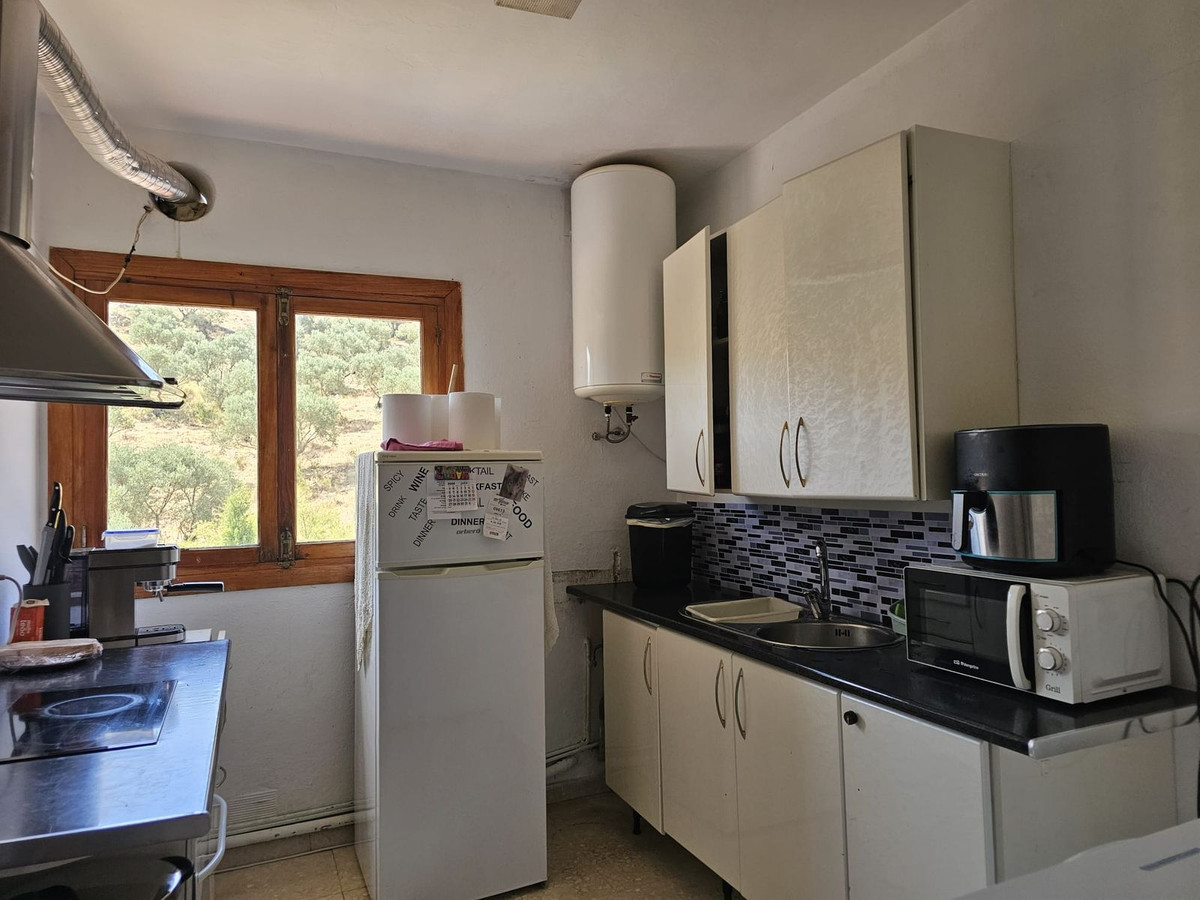 8 Bed Townhouse for sale in Antequera Costa Del Sol, Málaga, Spain