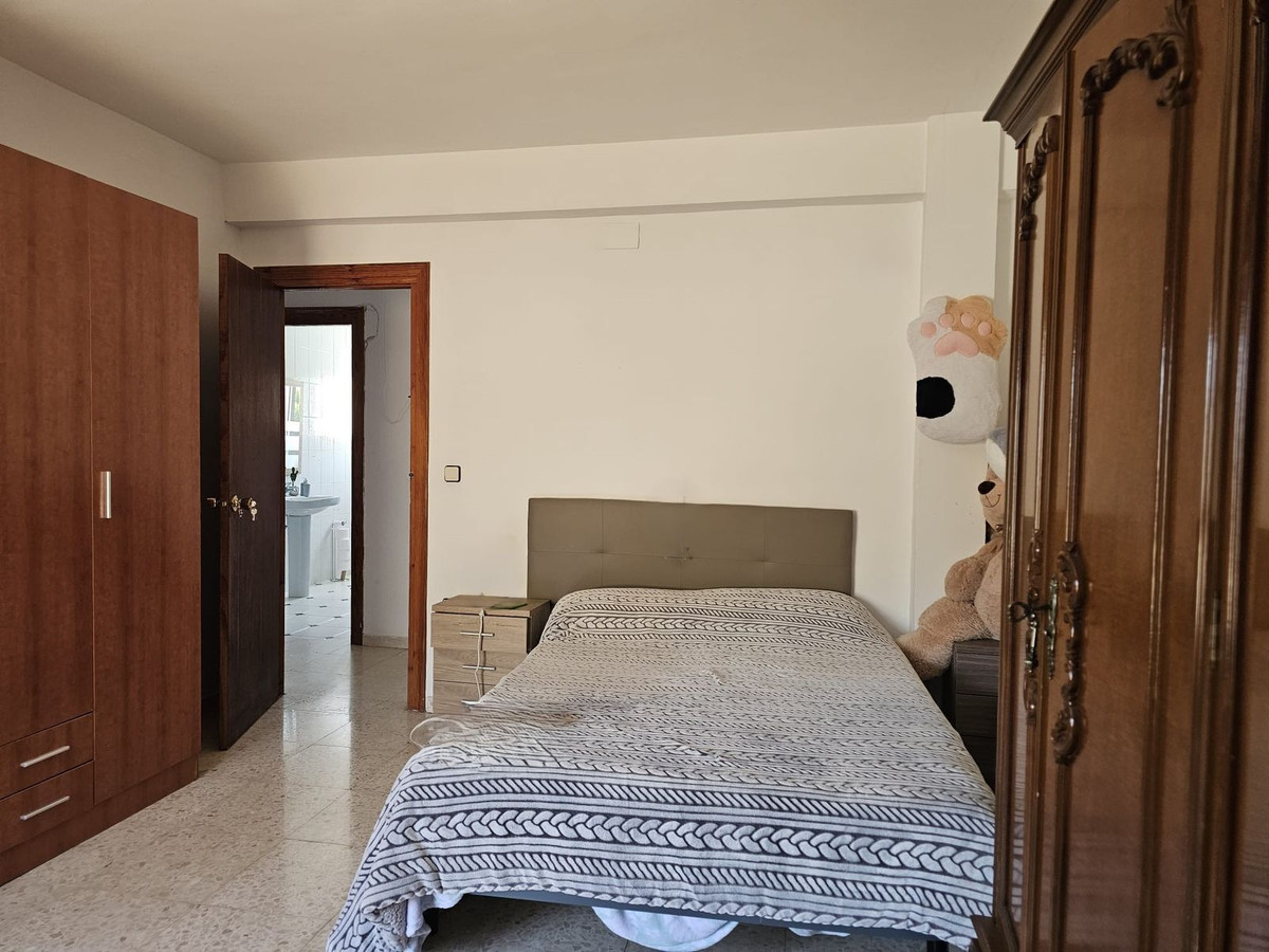 8 Bed Townhouse for sale in Antequera Costa Del Sol, Málaga, Spain