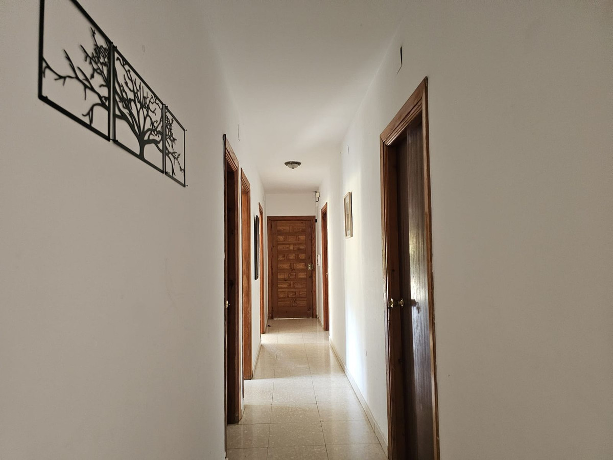 8 Bed Townhouse for sale in Antequera Costa Del Sol, Málaga, Spain