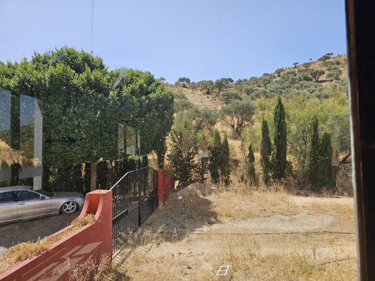 8 Bed Townhouse for sale in Antequera Costa Del Sol, Málaga, Spain