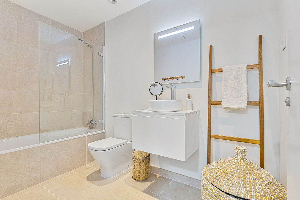 4 Bed Townhouse for sale in Benalmadena Costa Del Sol, Málaga, Spain