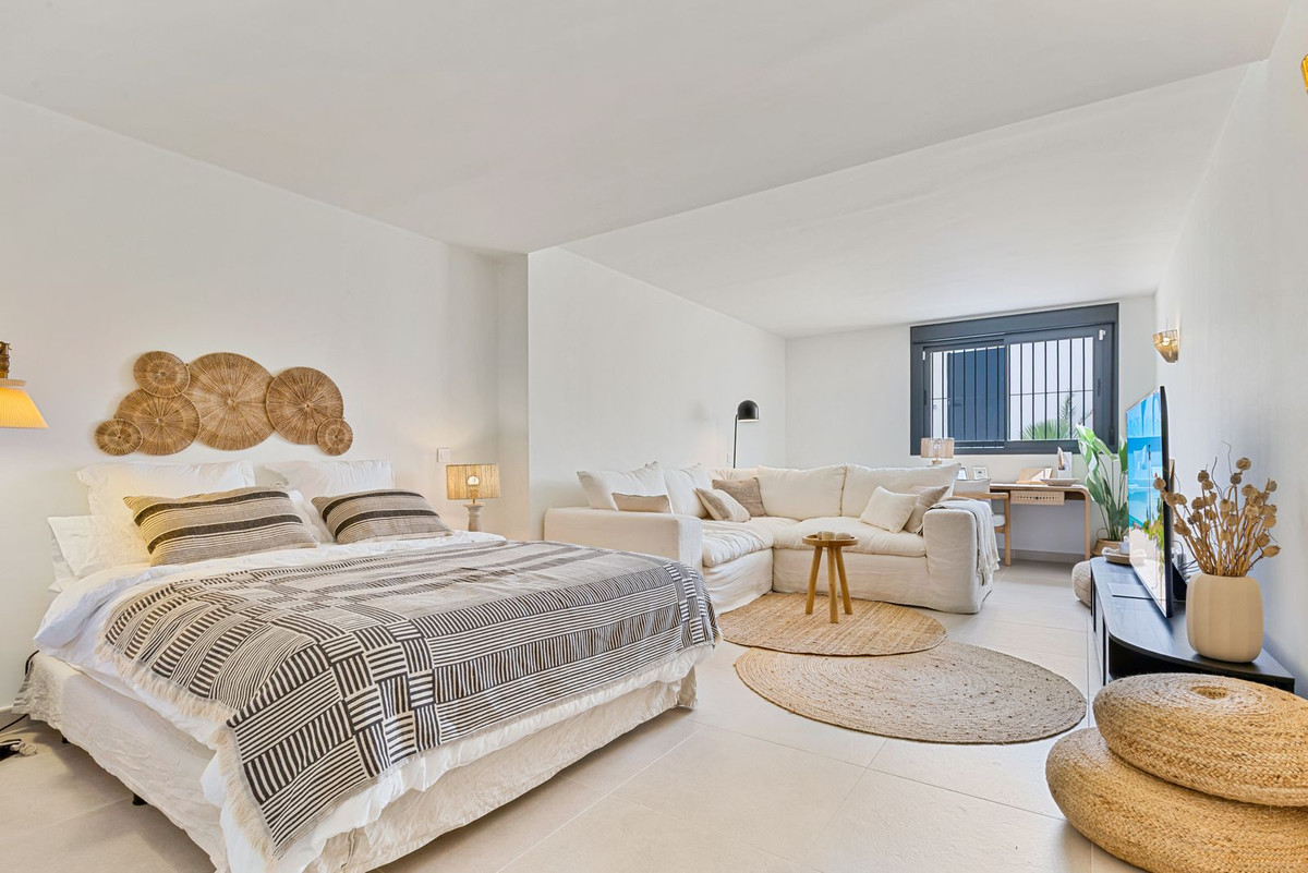 4 Bed Townhouse for sale in Benalmadena Costa Del Sol, Málaga, Spain